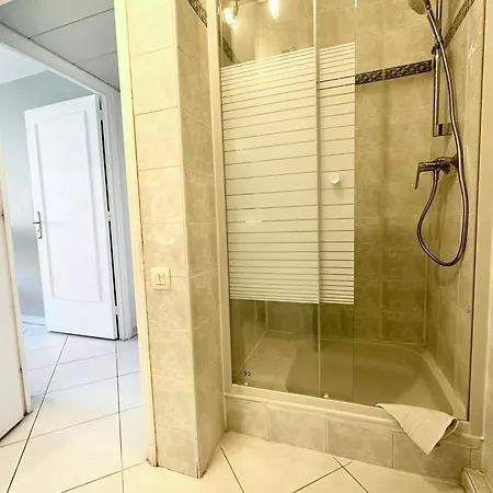 Appartement Bright Flat In The Center Of Menton