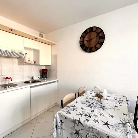Bright Flat In The Center Of